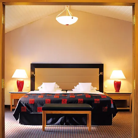 Отель A-rosa Ostseehotel 4*